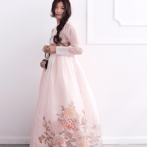 KoreanModernHanbokTraditionalDressFlowerPinkRomanticJeogoriChimaLeehwaWedding5