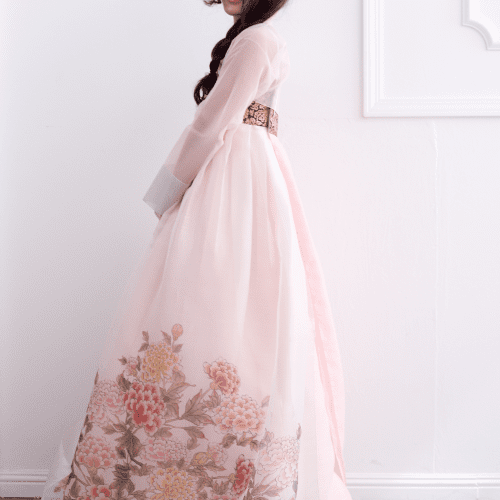 KoreanModernHanbokTraditionalDressFlowerPinkRomanticJeogoriChimaLeehwaWedding8