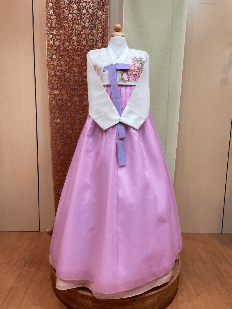 KoreanTraditionalDressHanbokLeehwaWeddingHouseofLeehwa 6