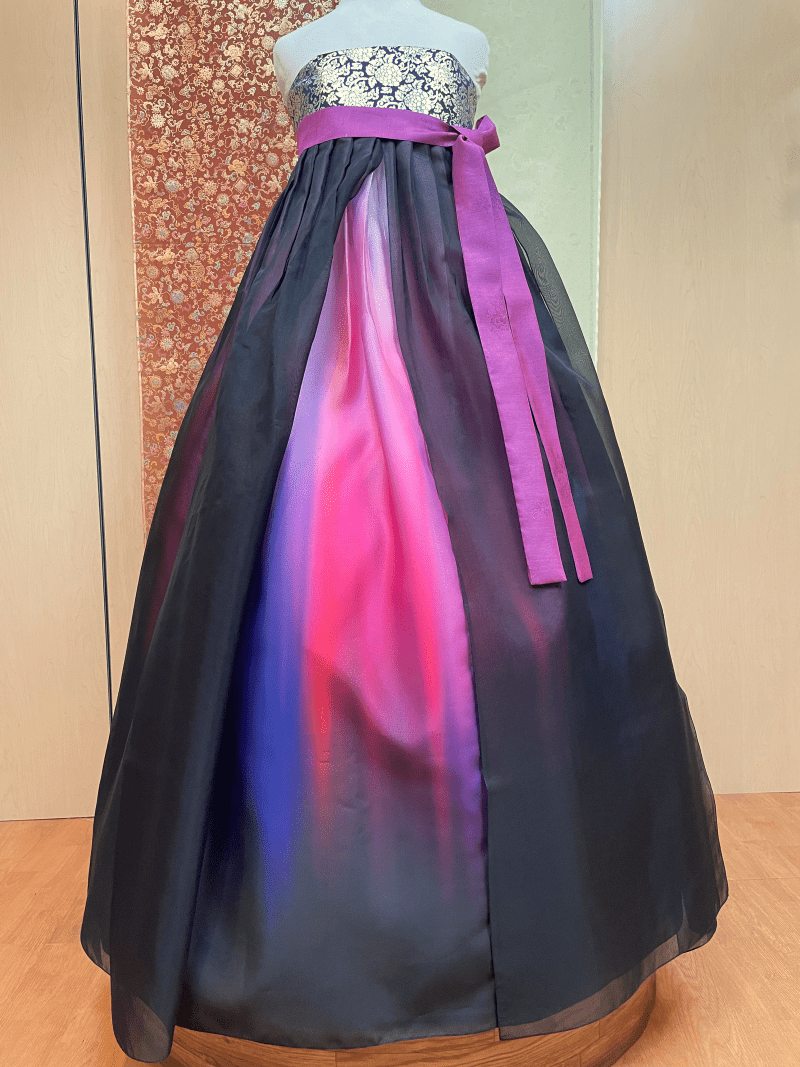 LEEHWAWEDDINGMODERNHANBOKKOREANTRADITIONALCLOTHESBLACKPINK1