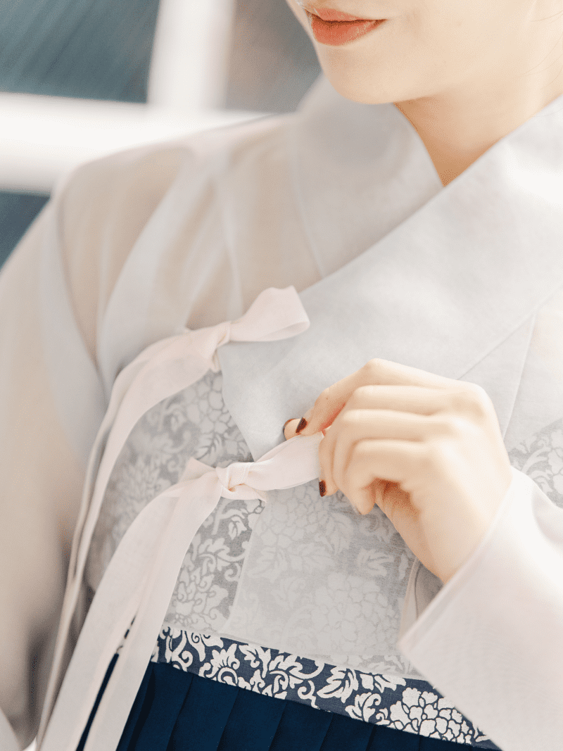 LEEHWAWEDDINGSEJONGBLUEJEOGORITOPHANBOKDRESS