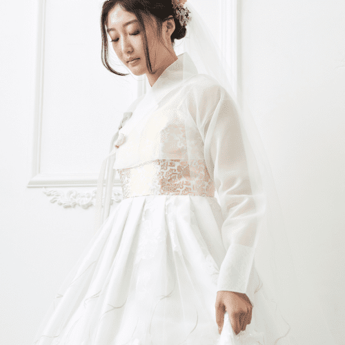 LeehwaWeddingTraditionalKoreanDressModernRoyalElegantStyleHanbokBridal3